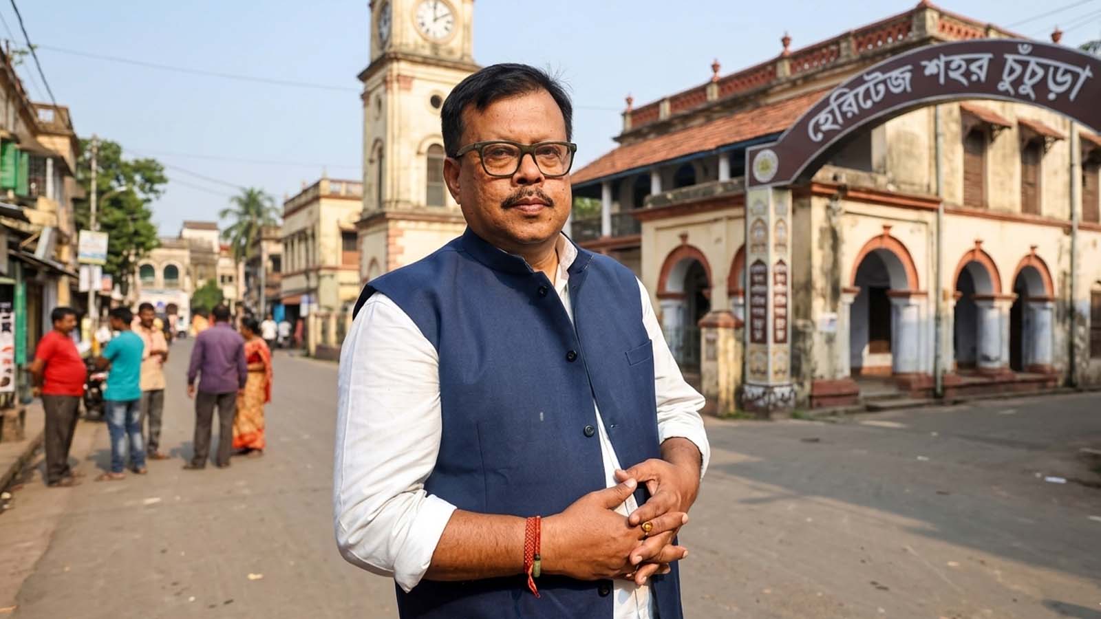 চুঁচুড়া বিধানসভা নির্বাচন: তৃণমূলের অন্তর্দ্বন্দ্ব বনাম বিজেপি প্রার্থী সুবীর নাগের উন্নয়ন-লড়াই