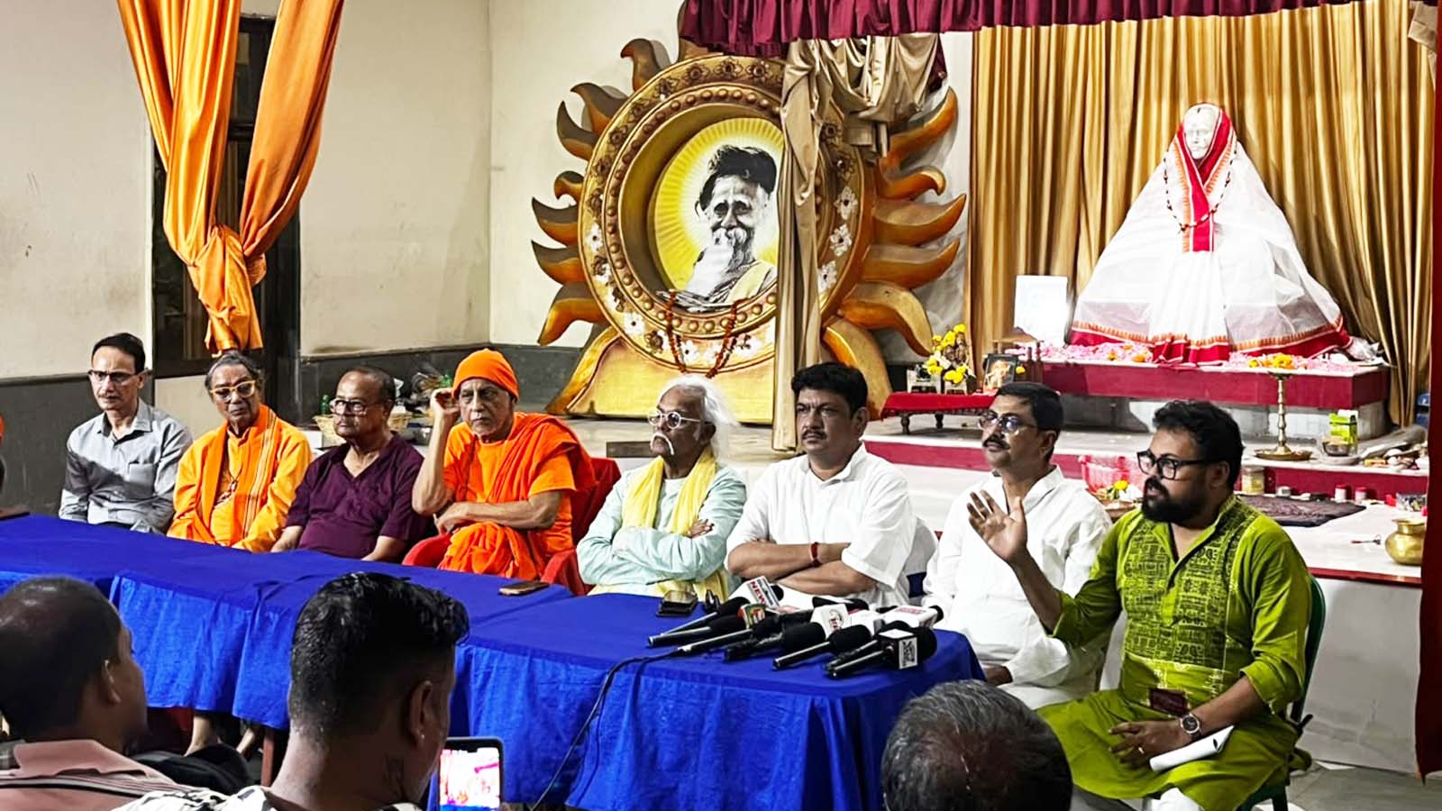 ওঙ্কারনাথ মিশনের সাংবাদিক সম্মেলনে পশ্চিমবঙ্গে ৩০,০০০ শাখায় বিশ্ব যোগ দিবস ও সঙ্গীত দিবস পালনের ঘোষণা